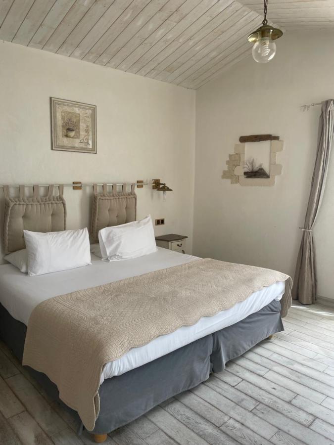 Chambre D'Hotes Hote Des Portes Ile De Re Les Portes-en-Re Exterior photo